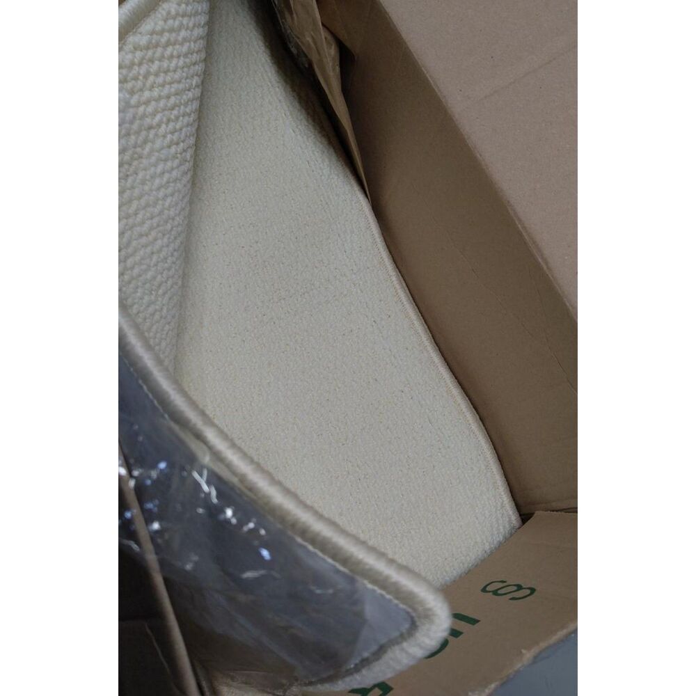 Brand New Brakki Cream White Bullnose Carpet Stair Treads 7 Pieces, 29.5″ × 9.5″ - Picture 4 of 4